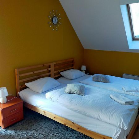 Hostel Madeira Гданск Екстериор снимка