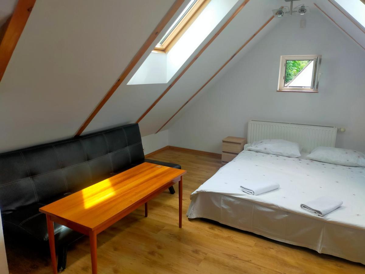 Hostel Madeira Гданск Екстериор снимка