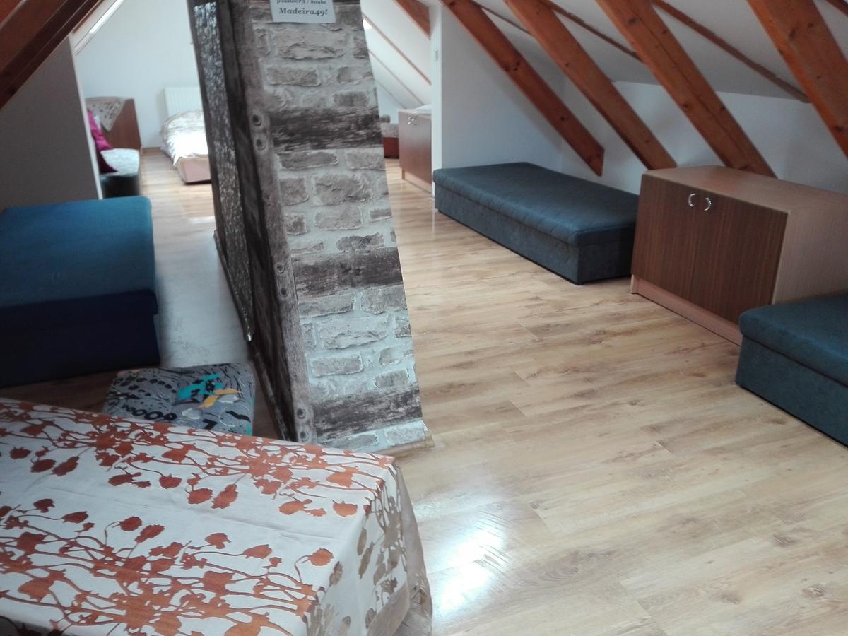 Hostel Madeira Гданск Екстериор снимка