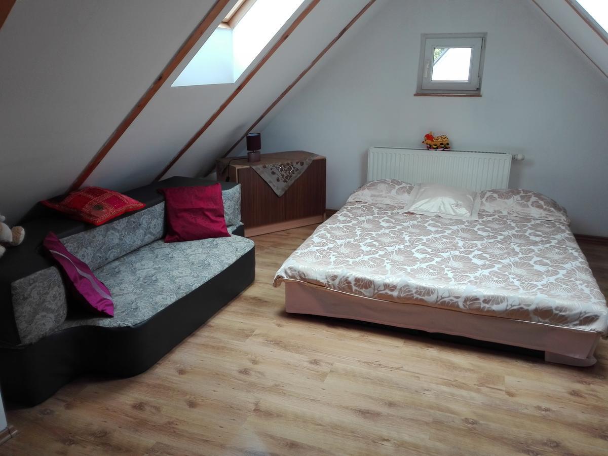Hostel Madeira Гданск Екстериор снимка