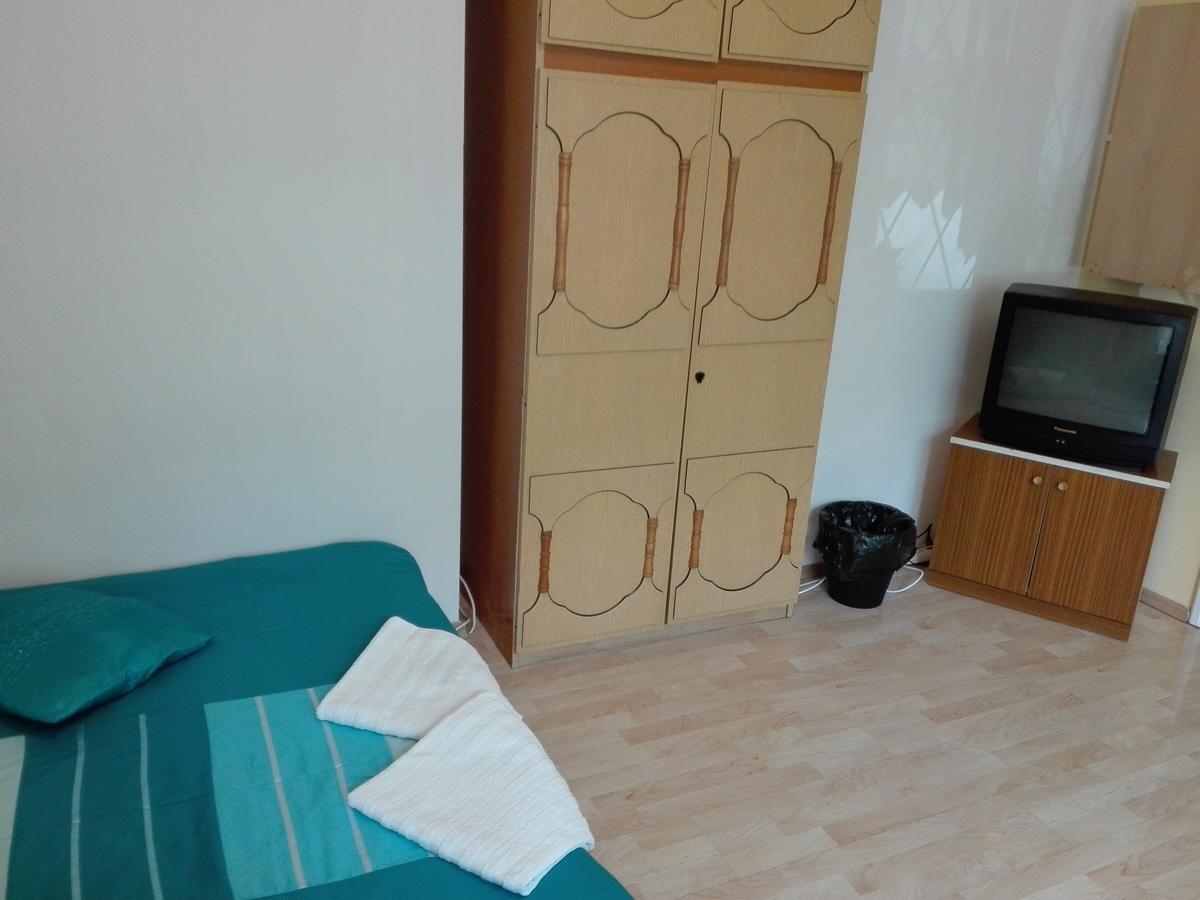 Hostel Madeira Гданск Екстериор снимка
