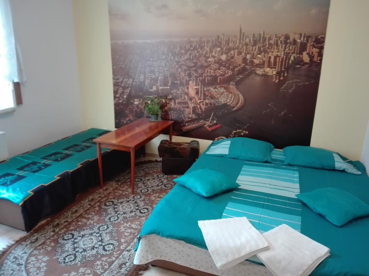 Hostel Madeira Гданск Екстериор снимка