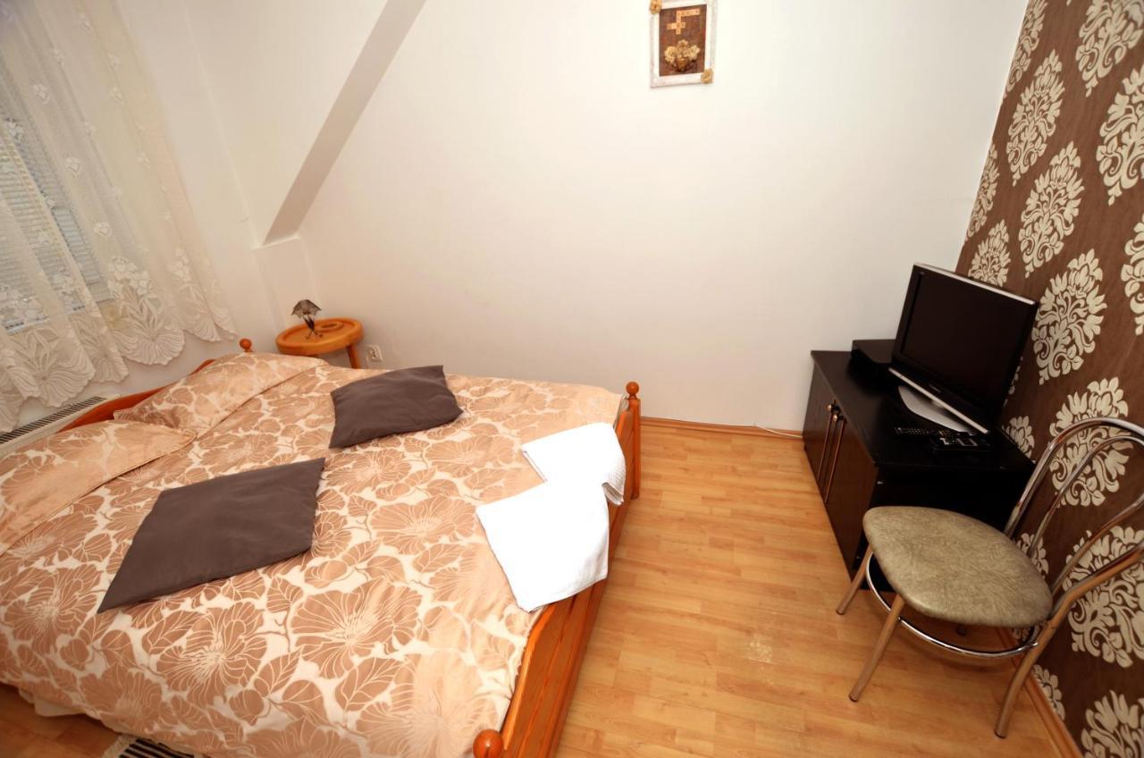 Hostel Madeira Гданск Екстериор снимка
