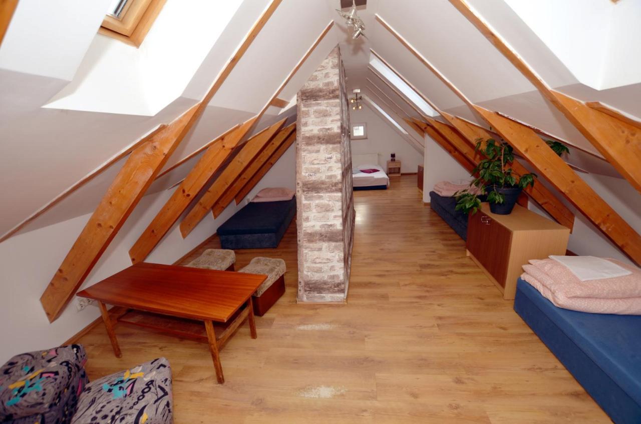 Hostel Madeira Гданск Екстериор снимка